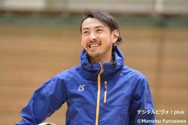 サブコーチは同じくペスカドーラ町田の篠崎隆樹選手